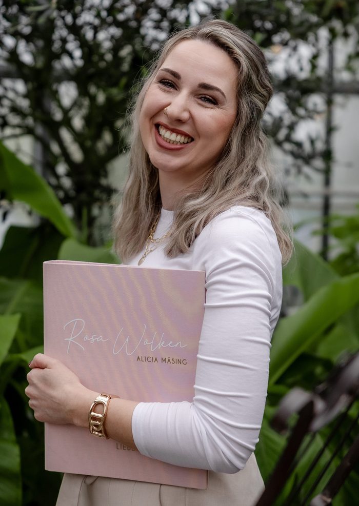Alicia Mäsing – Rosa Wolken